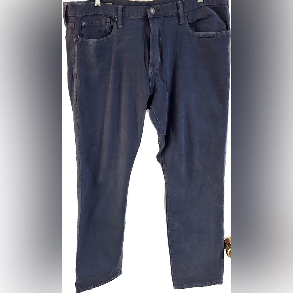 EUC Gap Denim Jeans, 40x32, 99 percent cotton, 1 percent Spandex, Straight Leg